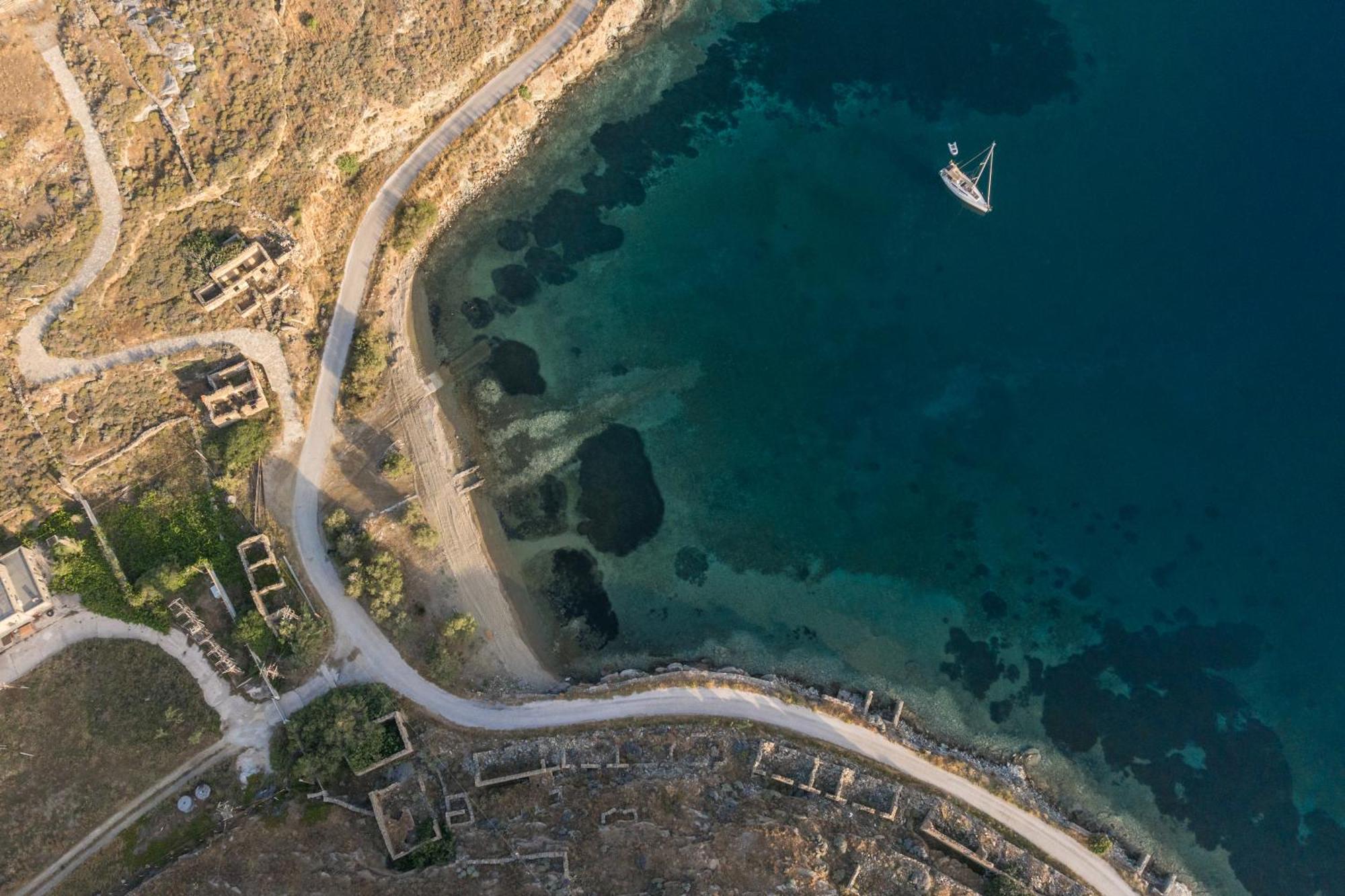 Okeanos Hotel Vourkárion Екстериор снимка